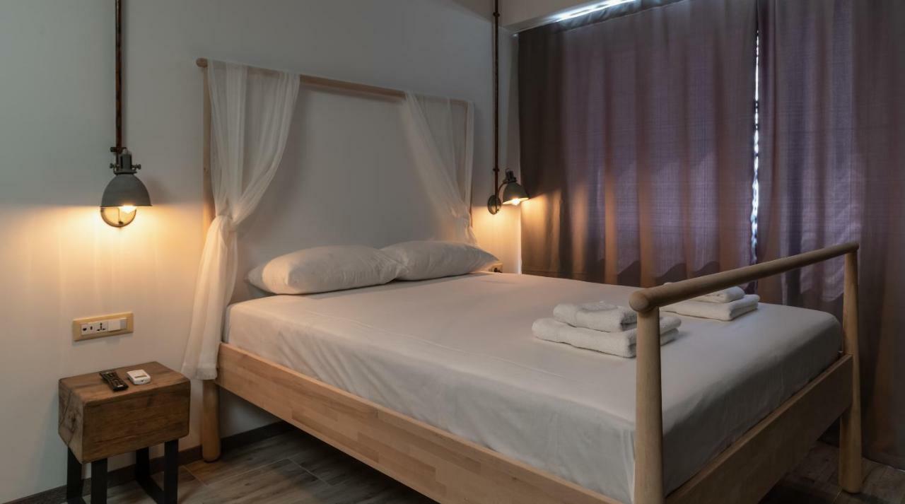 Superb Industrial Style Lodge Heart Of Athens Luaran gambar