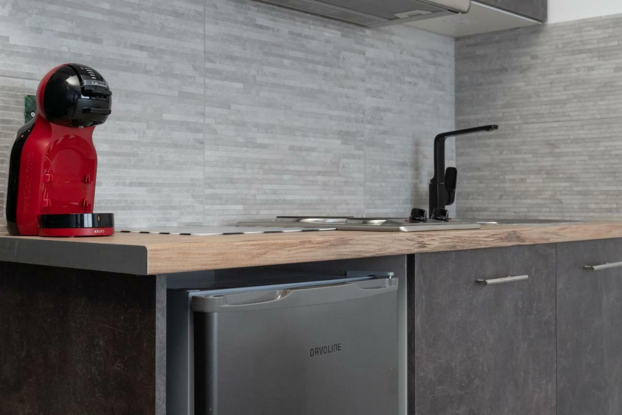 Superb Industrial Style Lodge Heart Of Athens Luaran gambar